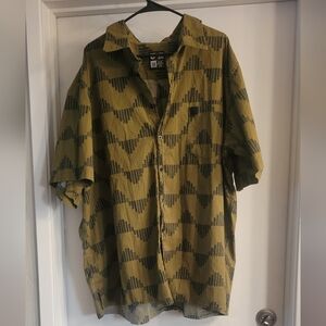 Rifnesti 5X Button Down Shirt Green Black Geometric Print Short Sleeve